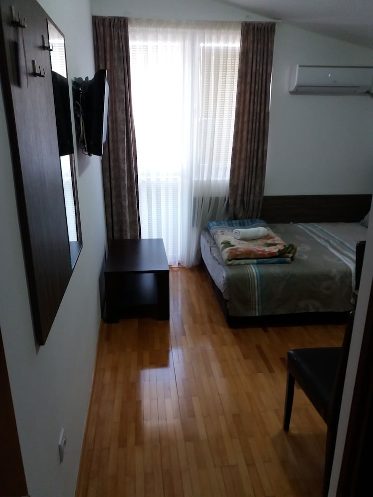 Apartments Kojic 17/75