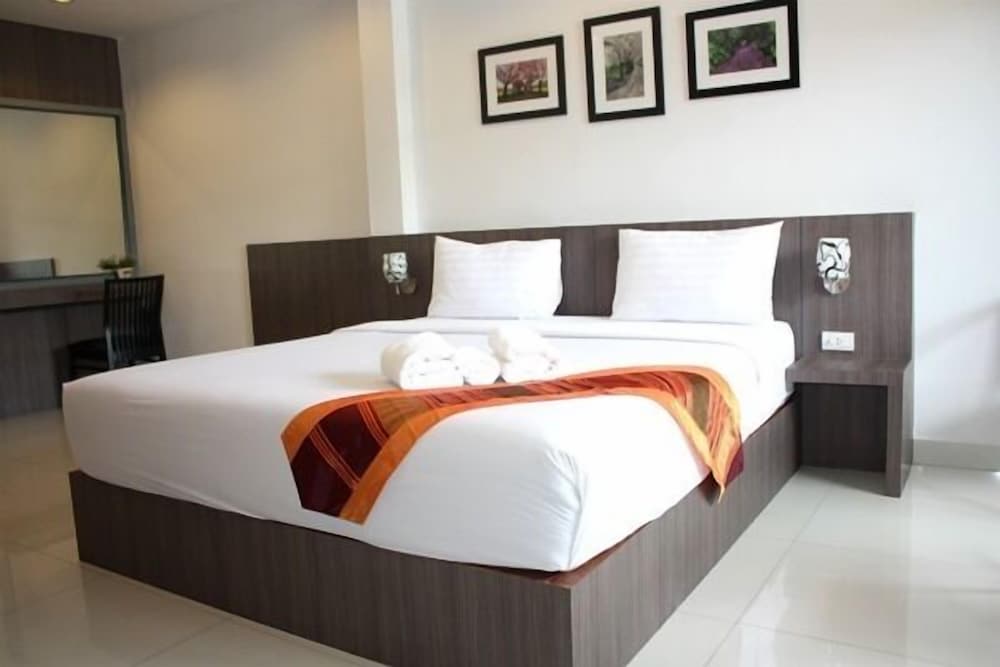 STANDARD, KING BED