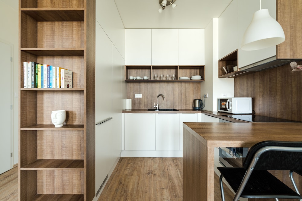 Apollis Business & Budget By Ambiente 8/40