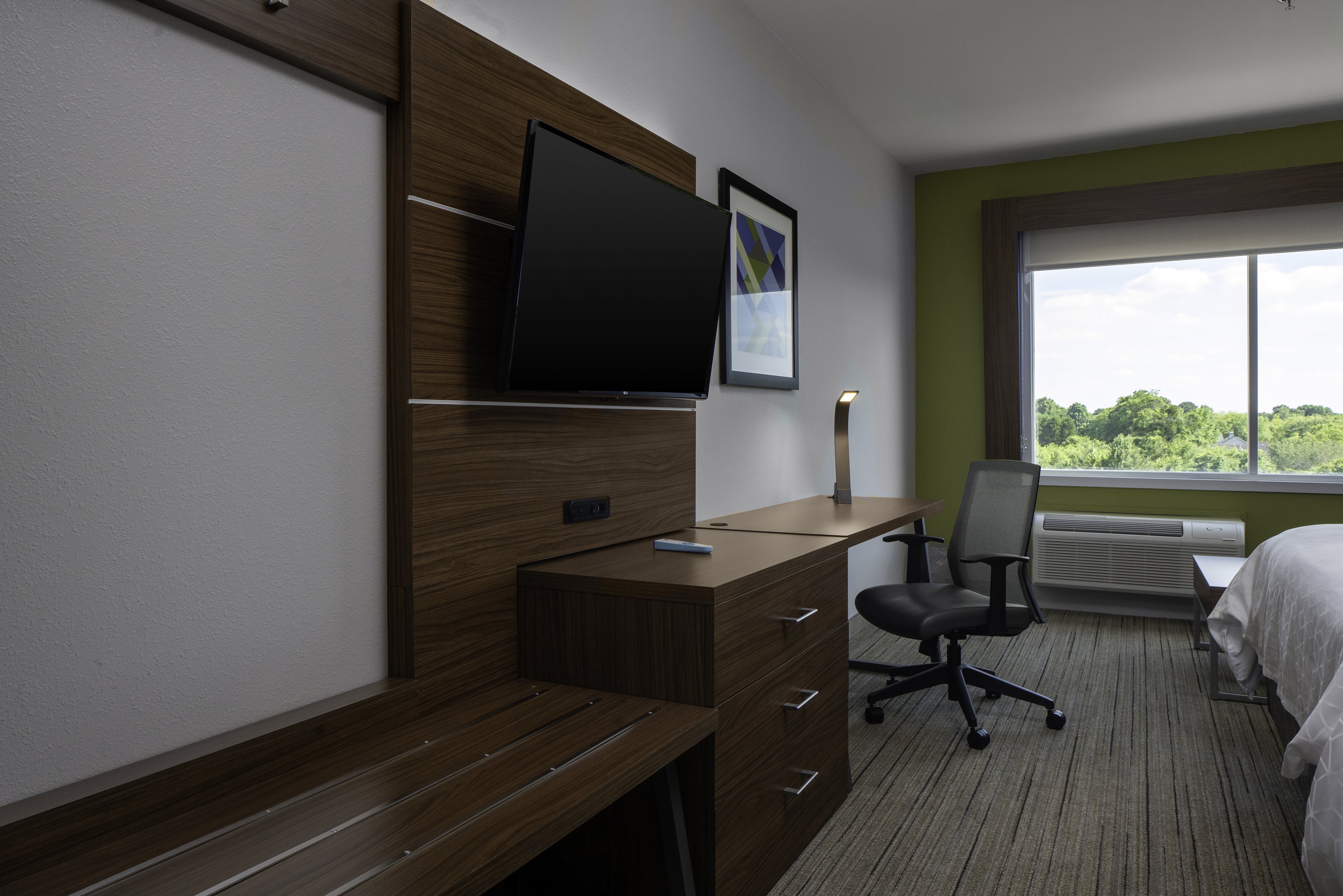 Holiday Inn Express & Suites Griffin 56/60