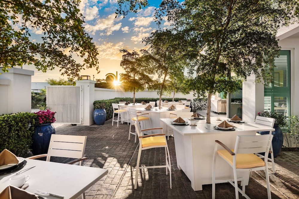 The Oasis At Grace Bay 33/50