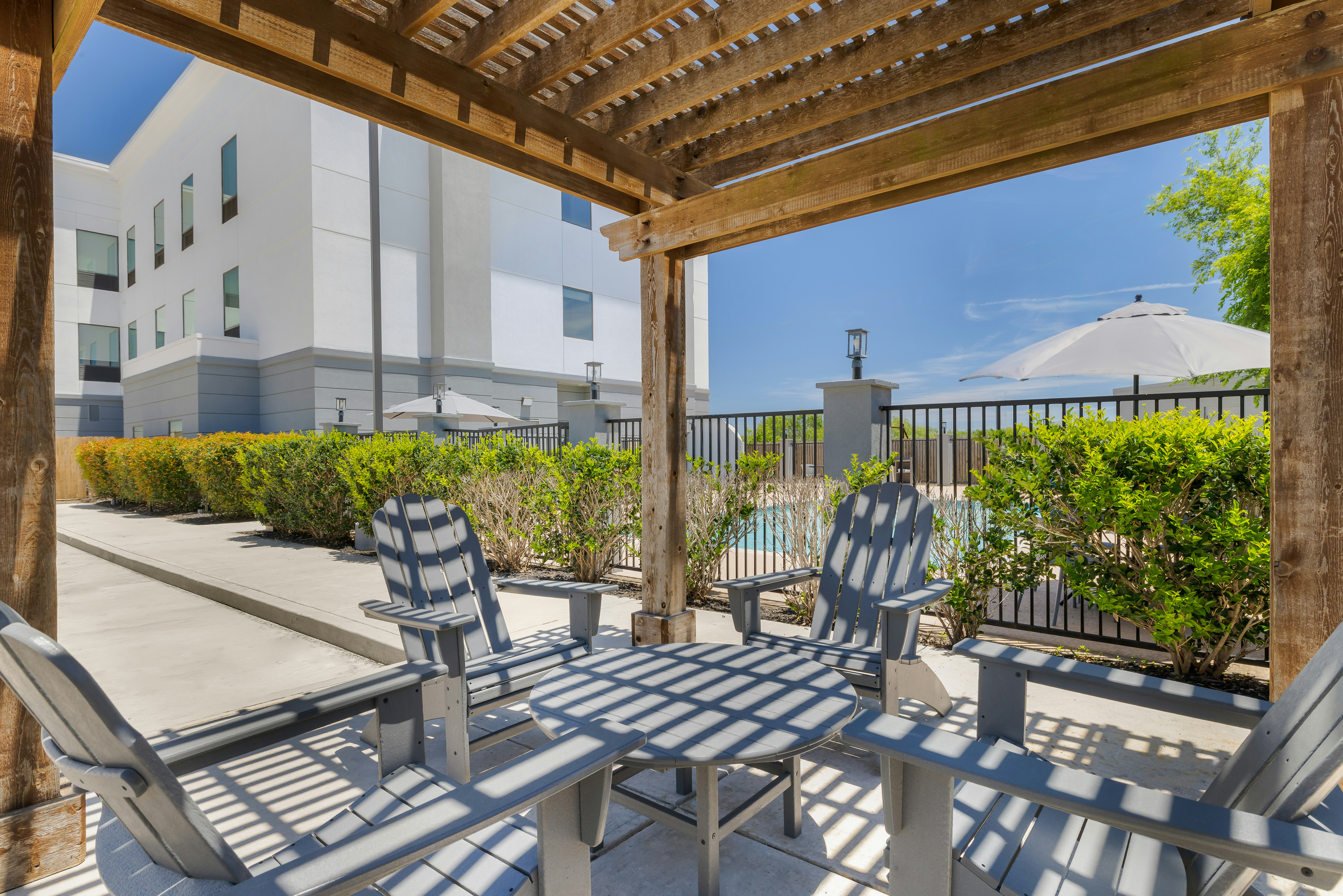 Hampton Inn Pleasanton 13/34