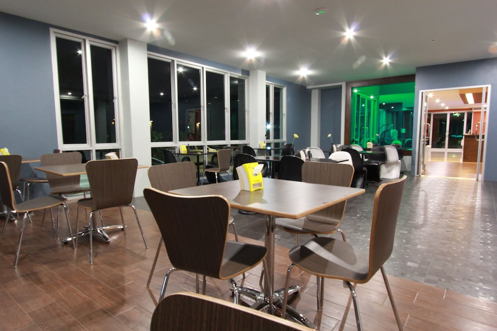 Trendy Hotel 35/44