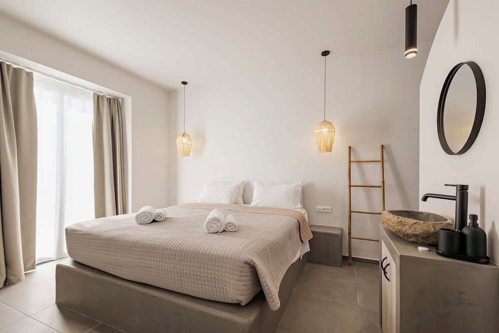 LOFT, SUITE, PRIVATE POOL