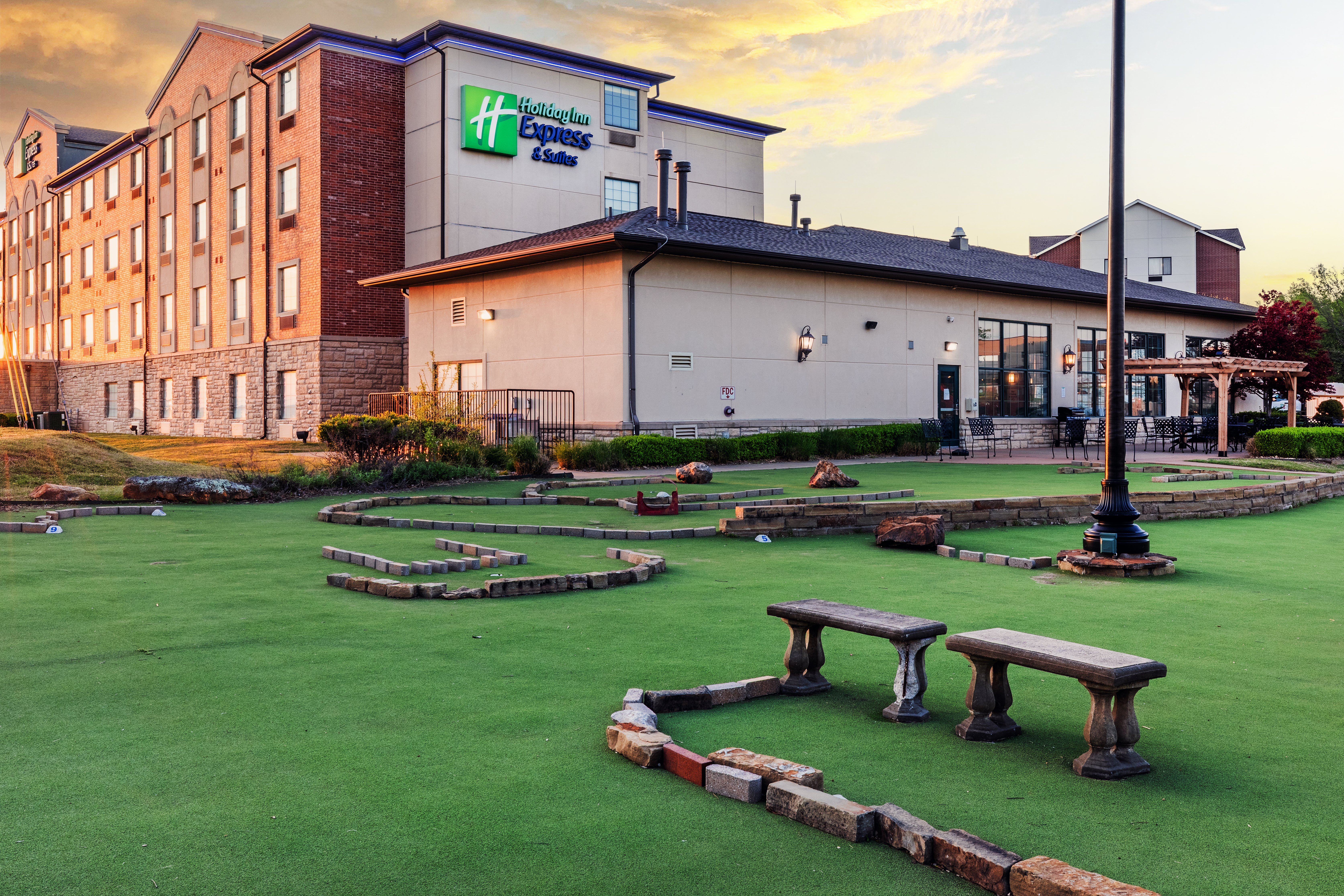 Holiday Inn Express Hotel and Suites Tulsa S Broken Arrow Hwy 51 79/80