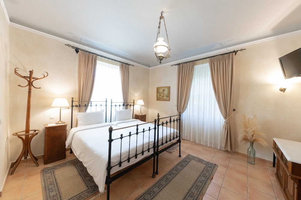 Nafsimedon Hotel 22/48