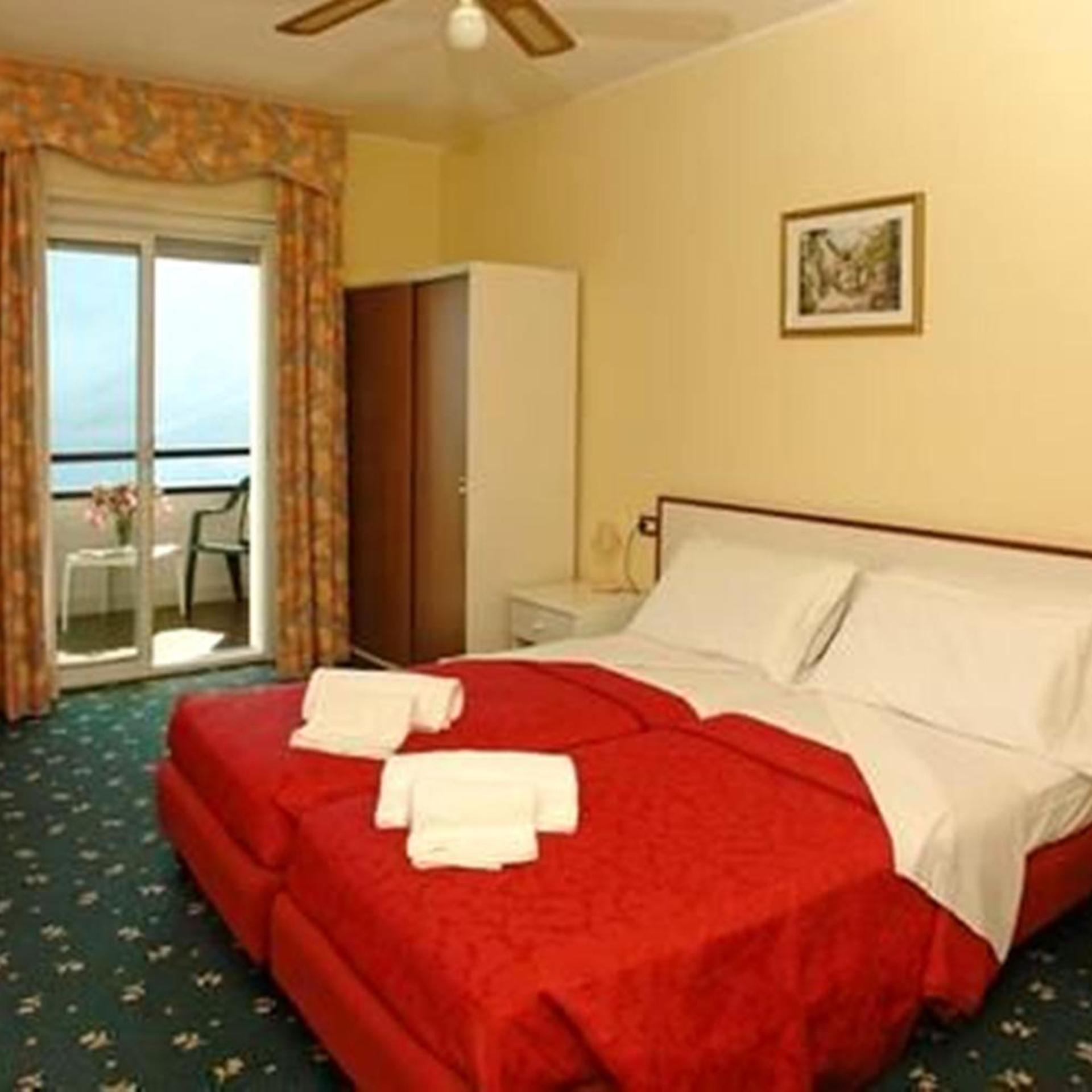 Hotel Village Bazzanega 6/50