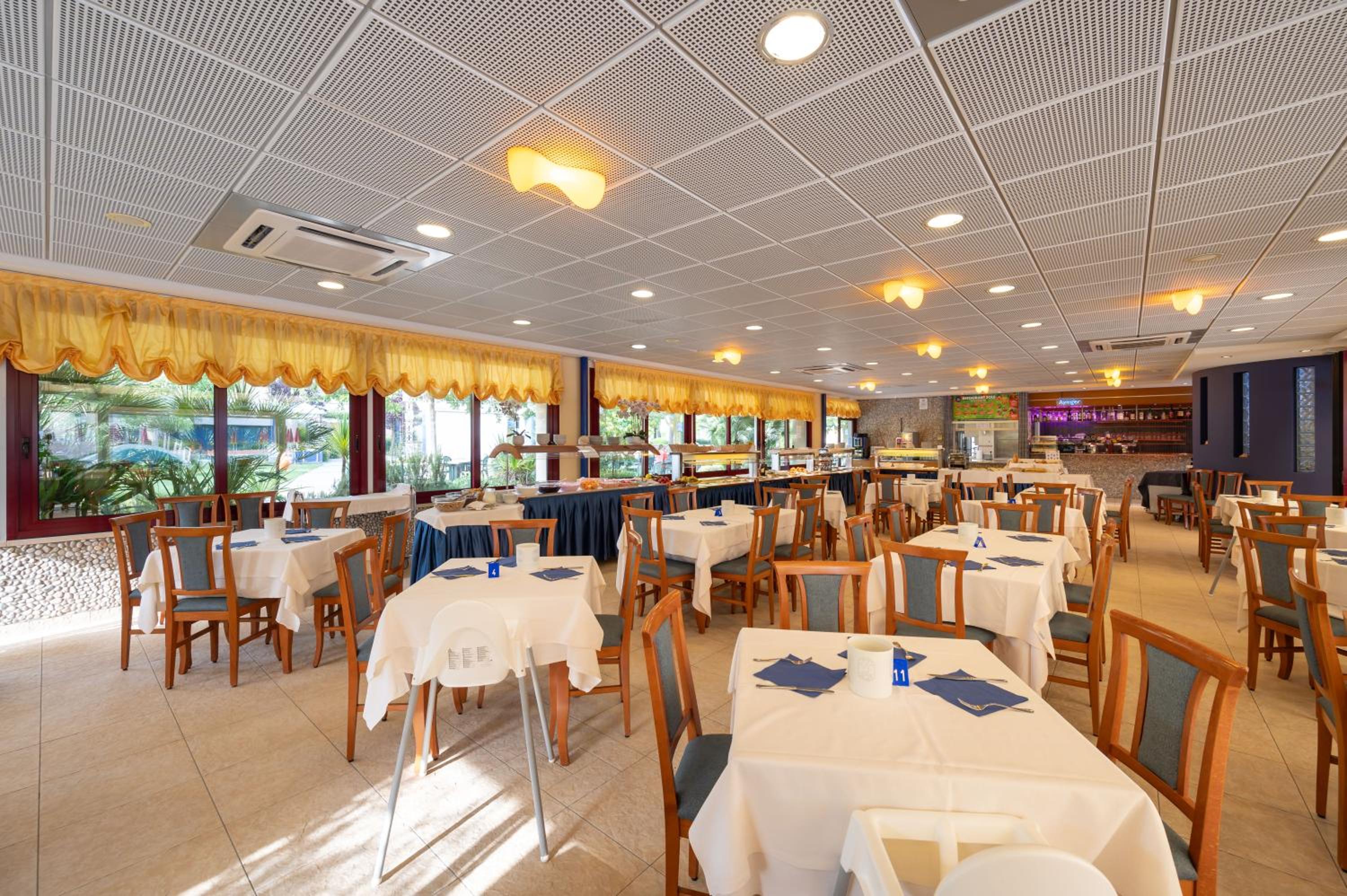 Aparthotel Planetarium Resort 25/50