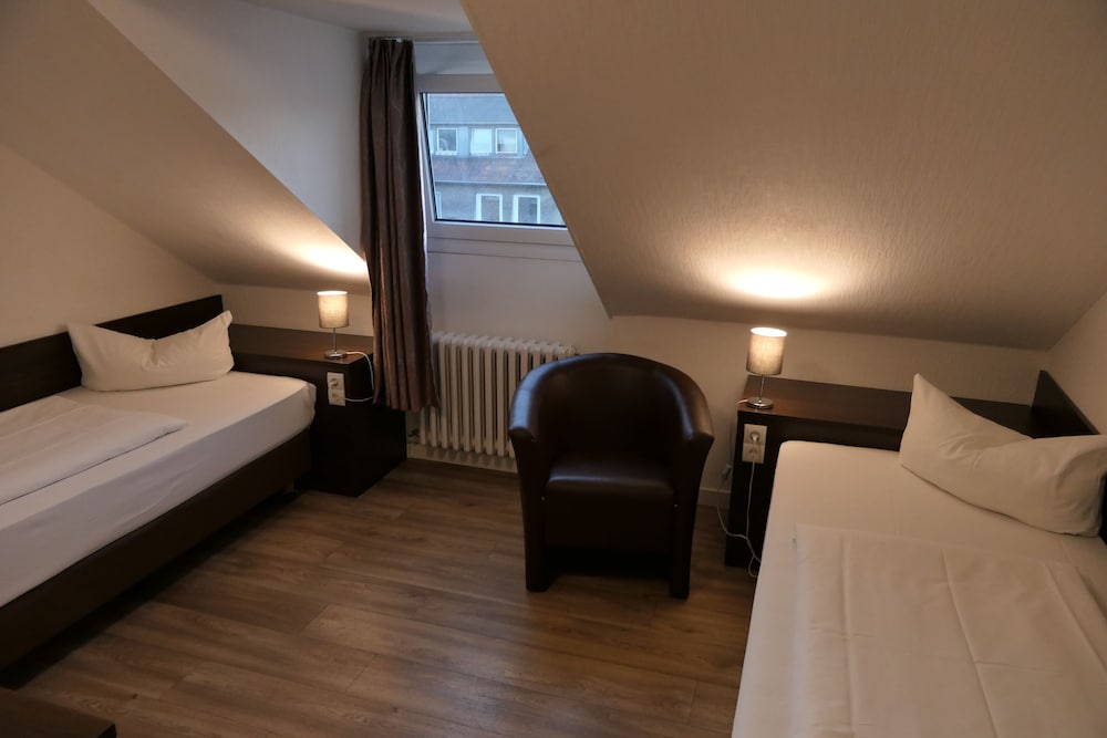 Hotel Schumacher Dusseldorf 16/66