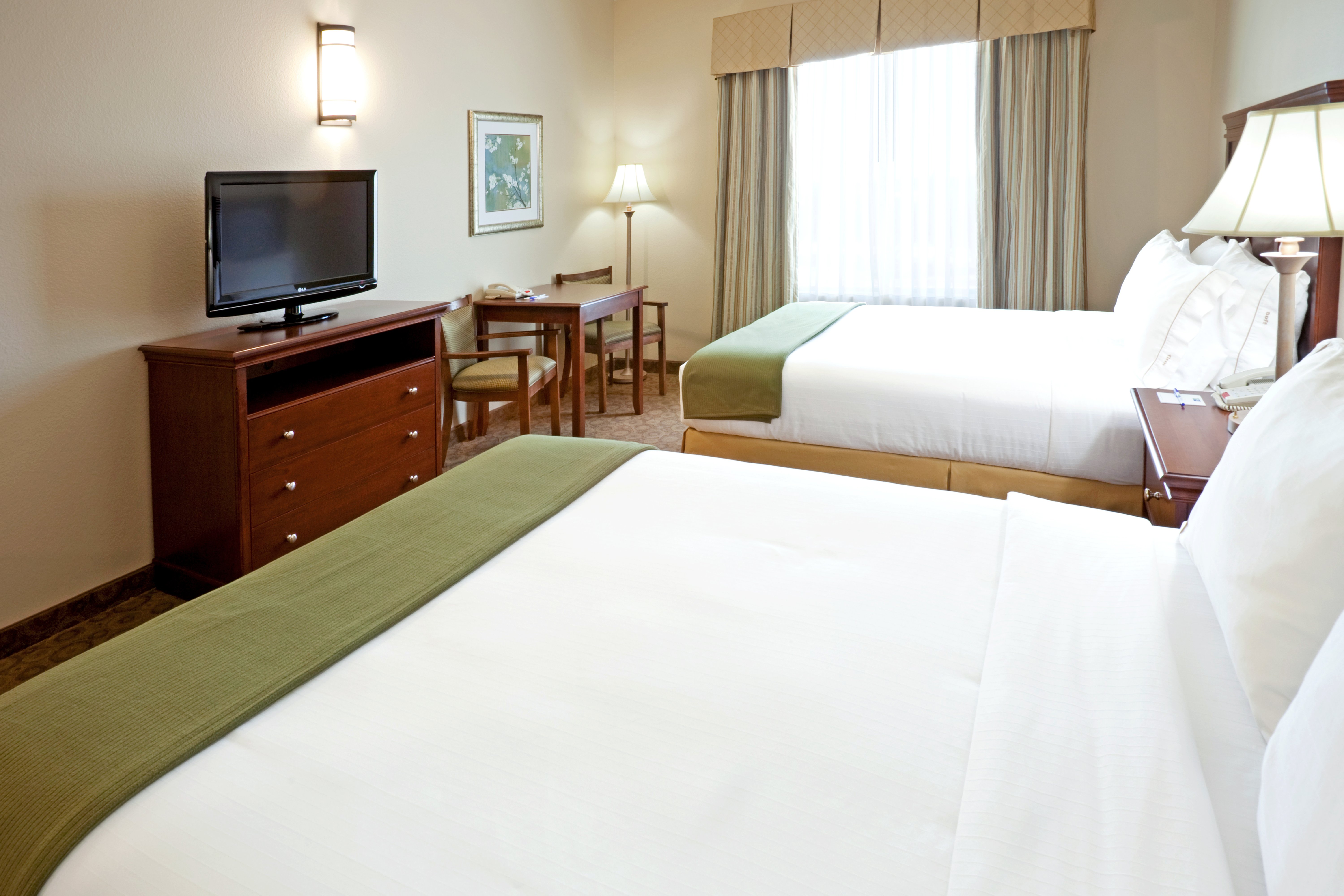 Holiday Inn Express Hotel And Suites Cedar Hill 30/69