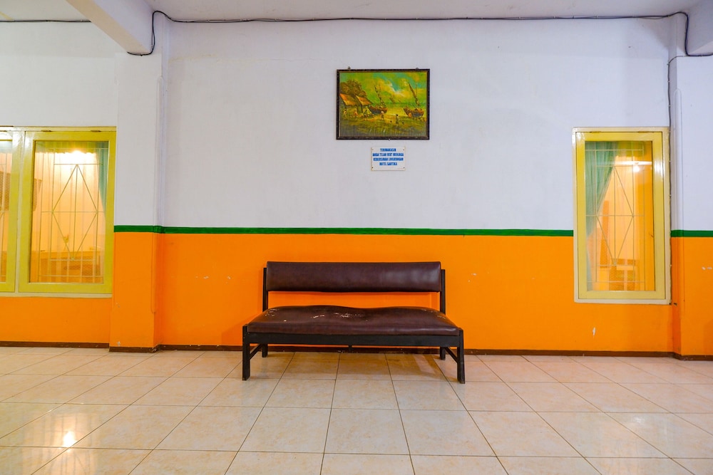 OYO 2855 Sartika Hotel Pati 8/42