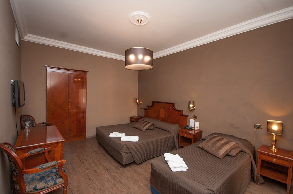Hotel Les Chambres D Apos Or 38/50