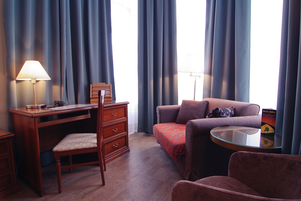Hotel St. Barbara 50/72
