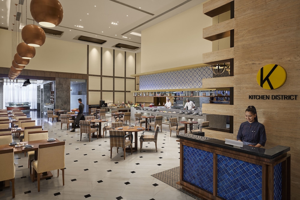 Hyatt Centric Janakpuri New Delhi (ex. Piccadily Janakpuri) 55/64