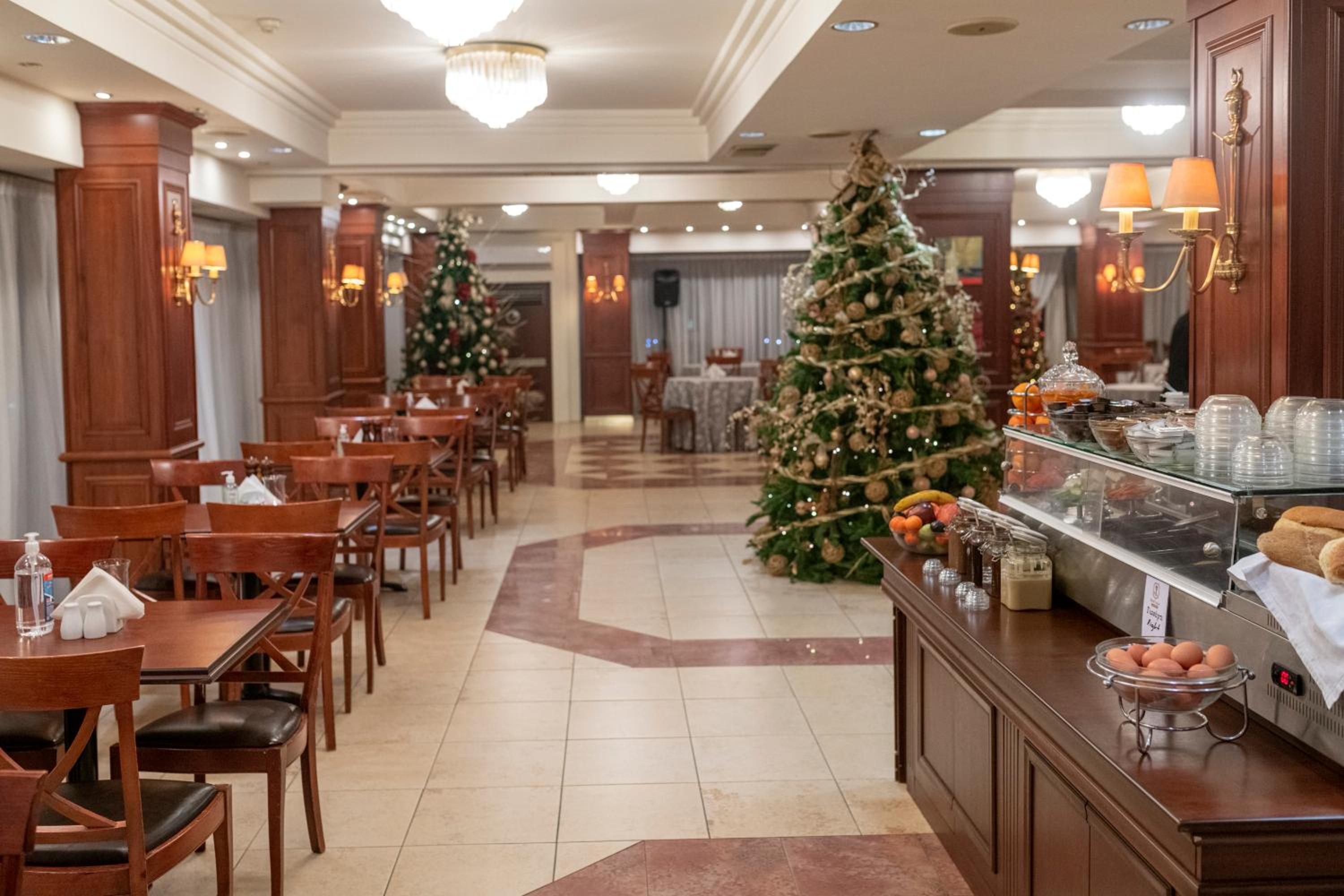 BEST WESTERN LINGOS HOTEL 44/55