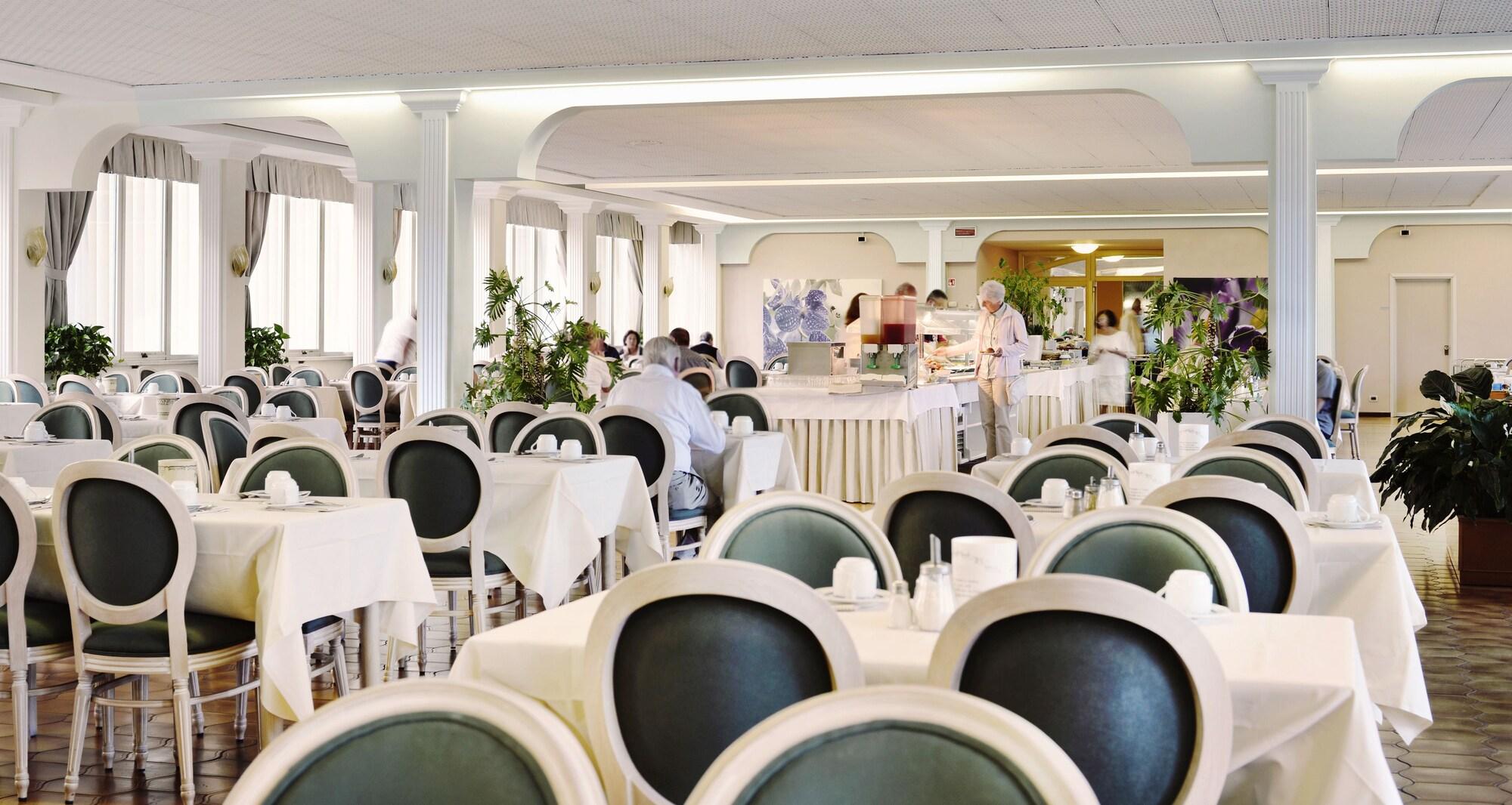 Apollo Hotel Terme 38/50