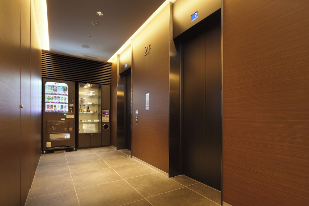 Keio Presso Inn Tokyo Station Yaesu 51/76
