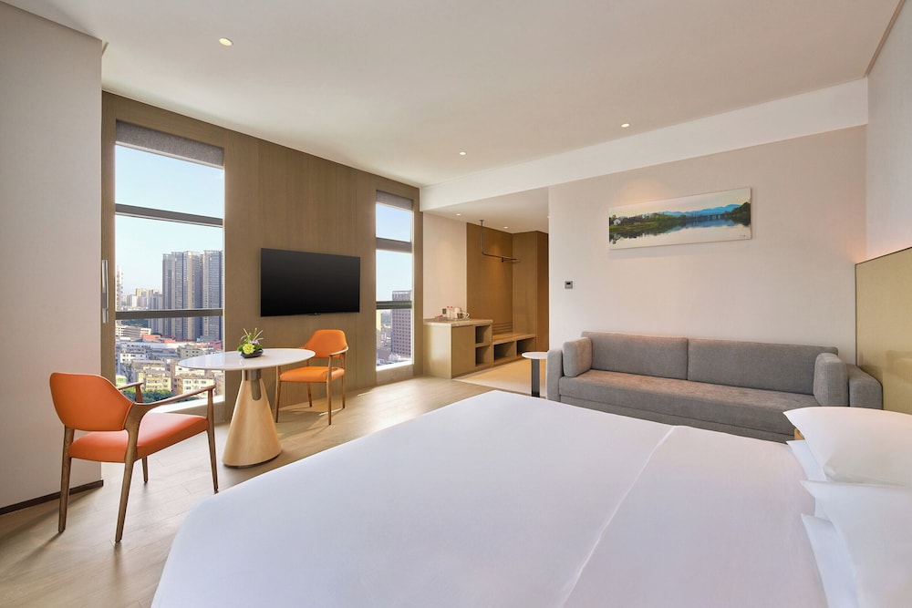 Hyatt Place Shenzhen Longgang 13/42