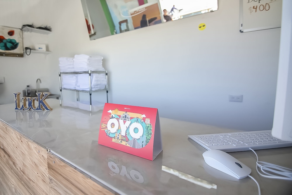 OYO Hotel Plaza Las Torres, Cabo San Lucas 9/30