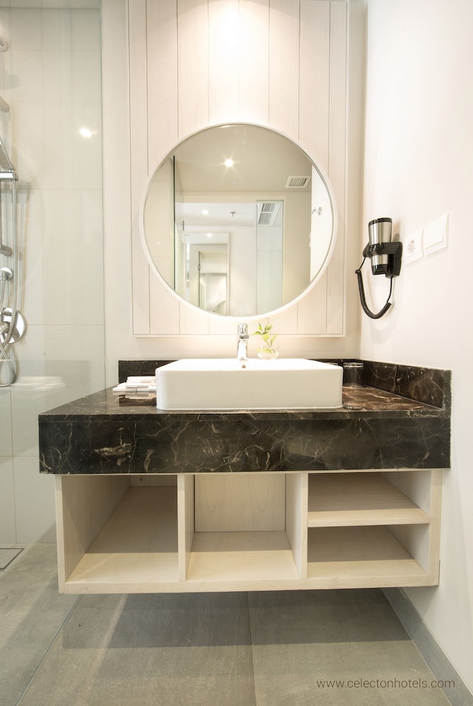 Swiss-Belinn Cikarang 54/54