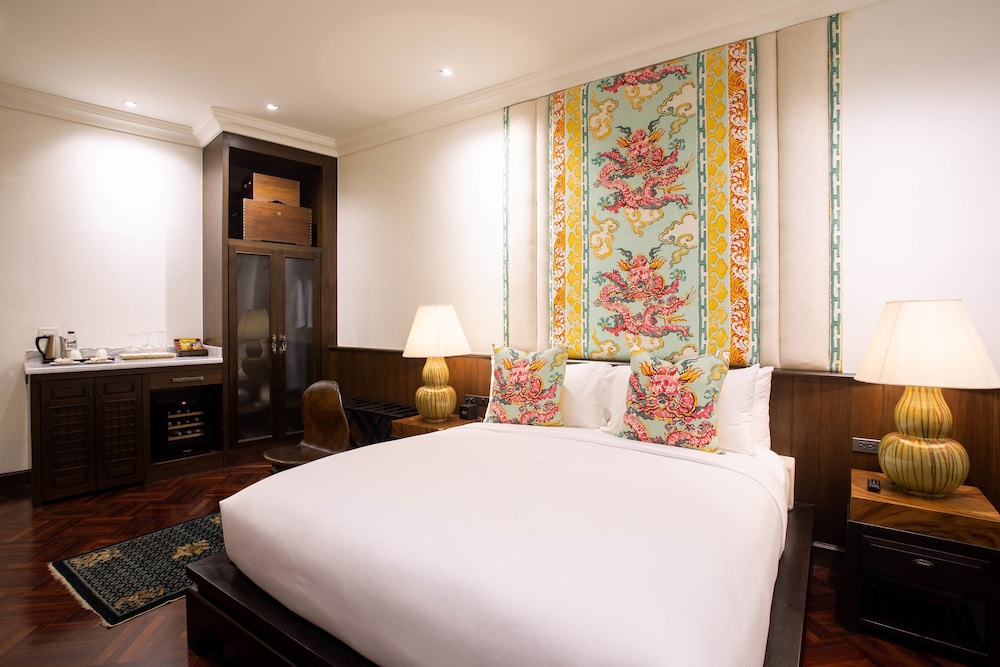 The Bridge An Eclectic Luxotel Chiangmai 18/72