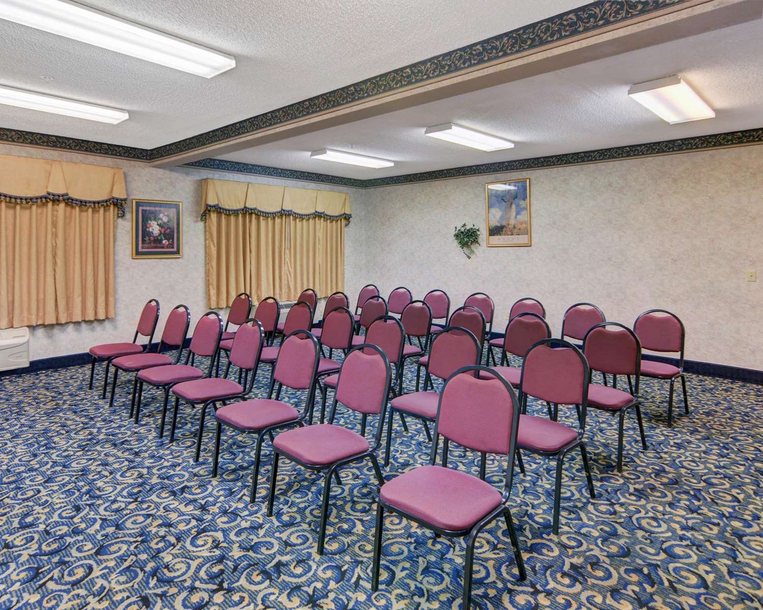Quality Inn & Suites Grand Prairie 19/27