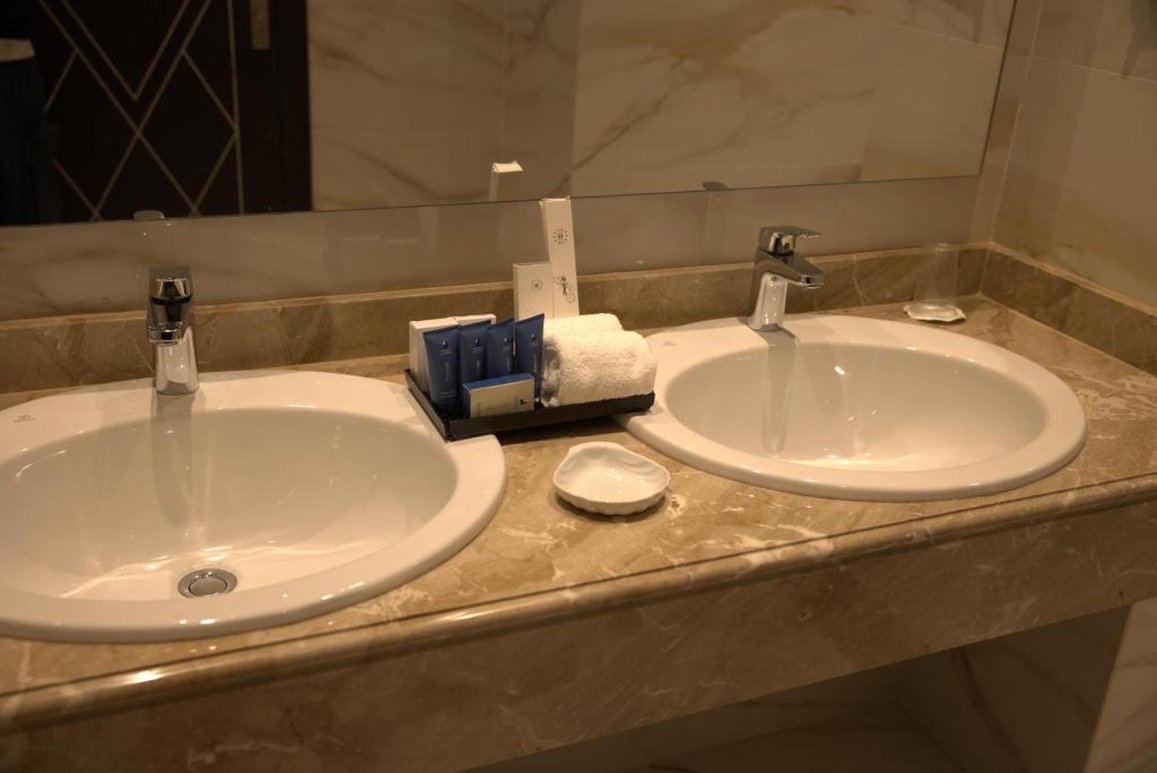 Helnan Mamoura Hotel & Events 34/36