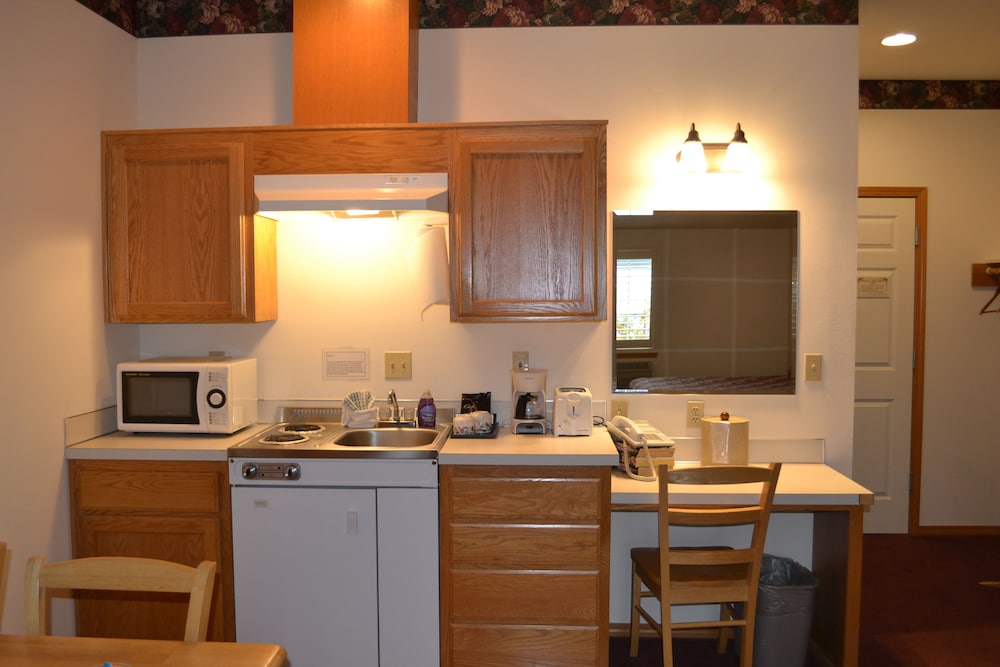Anaco Bay Inn 42/46