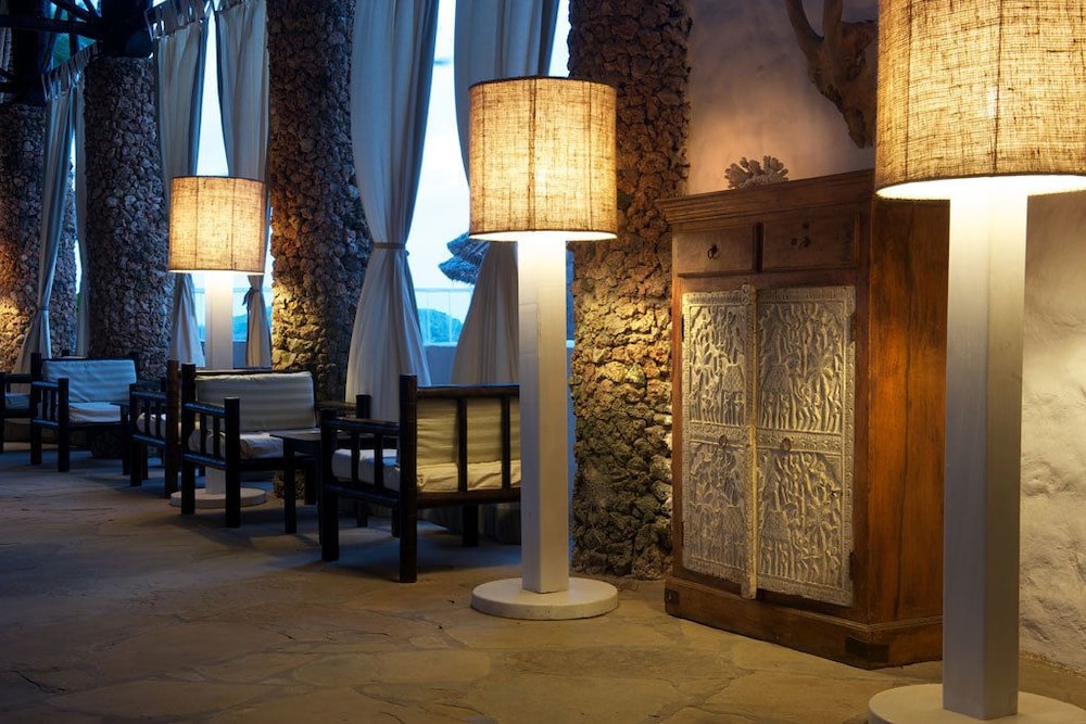 Barracuda Inn Resort 47/51