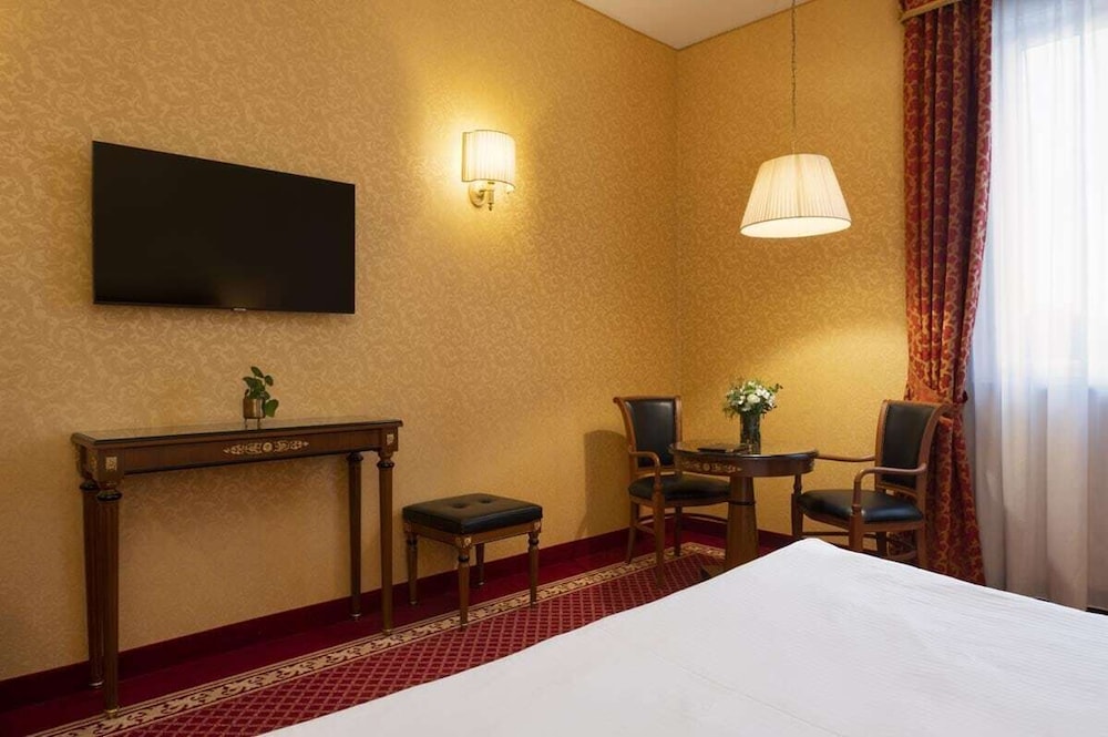 Hotel Maxim 17/48