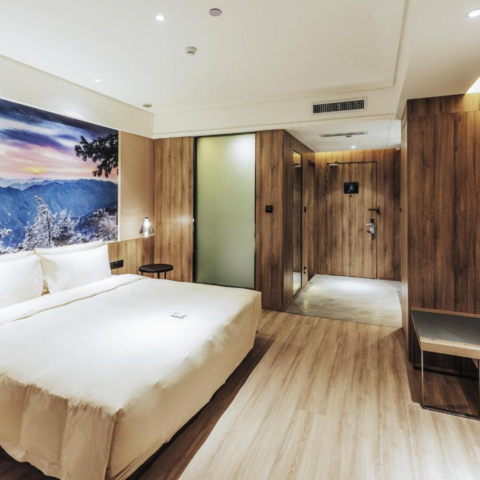 Atour Hotel (Xi an North High-speed Railway Station) 13/43