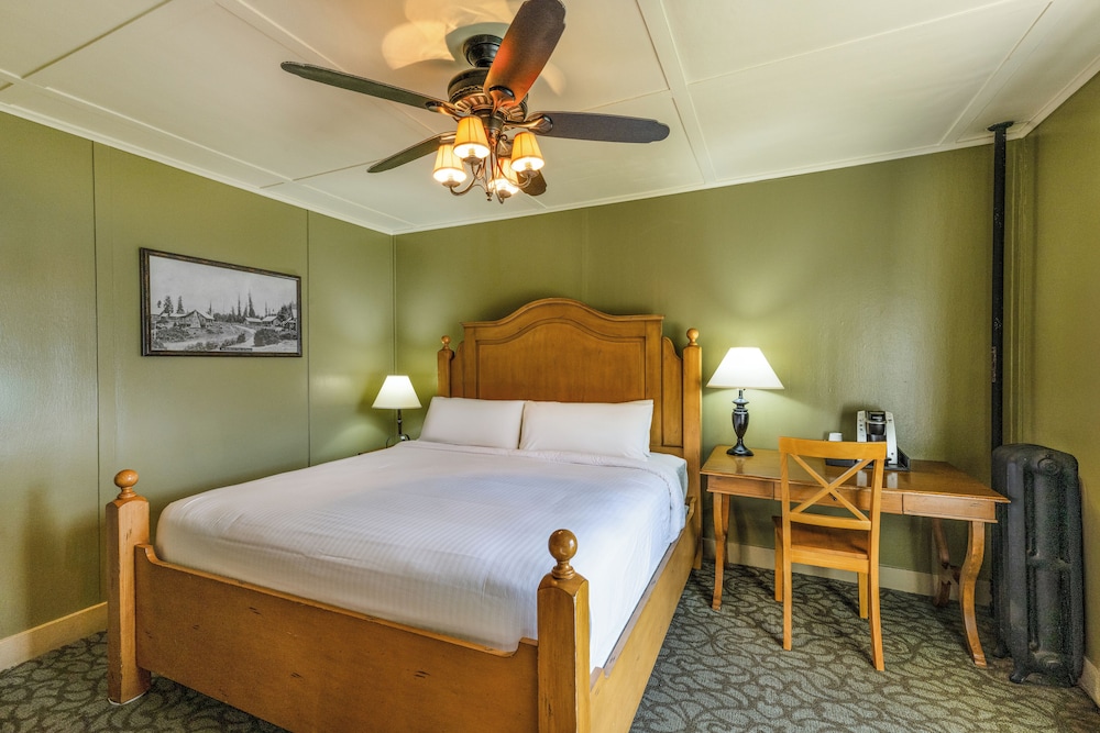 Lake Quinault Lodge 21/50