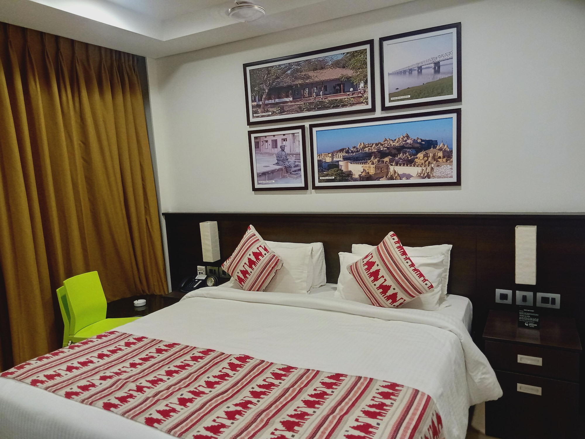 Premium, King Bed