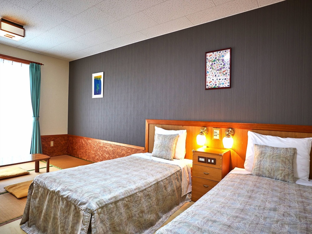 Japanese Western, Twin Beds, 2 Futon Beds, Main Building, Condominium Hotel Shimanchu Club 7/10