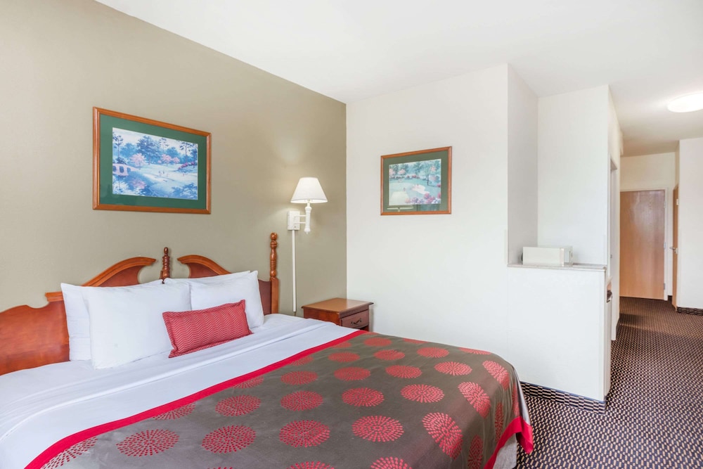 Ramada By Wyndham Columbia 10/51