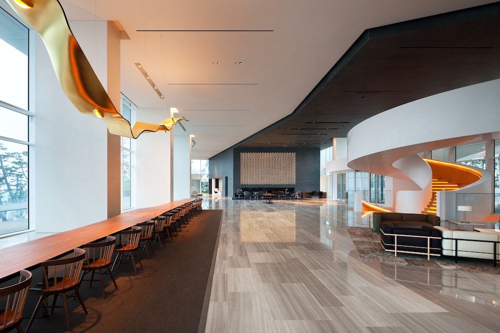 Seamarq Hotel 7/70