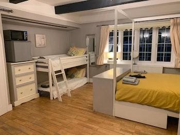 FAMILY, 2 DOUBLE BEDS
