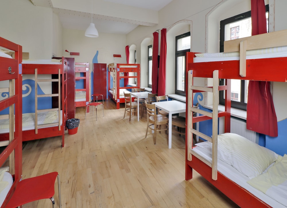 Hostel Mondpalast 61/73