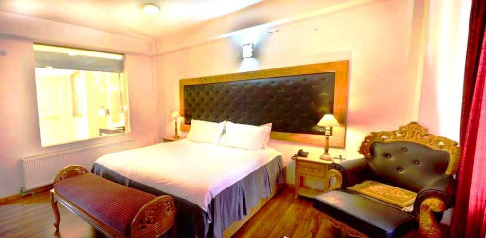 Grand Himalaya 17/50