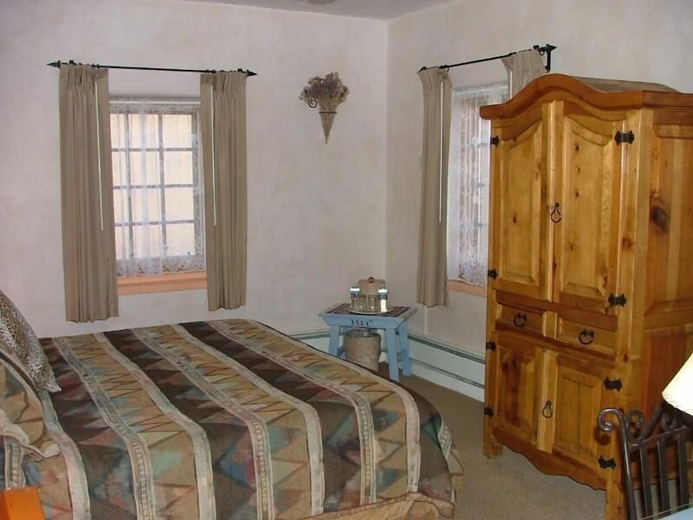 Hotel La Fonda de Taos 11/38