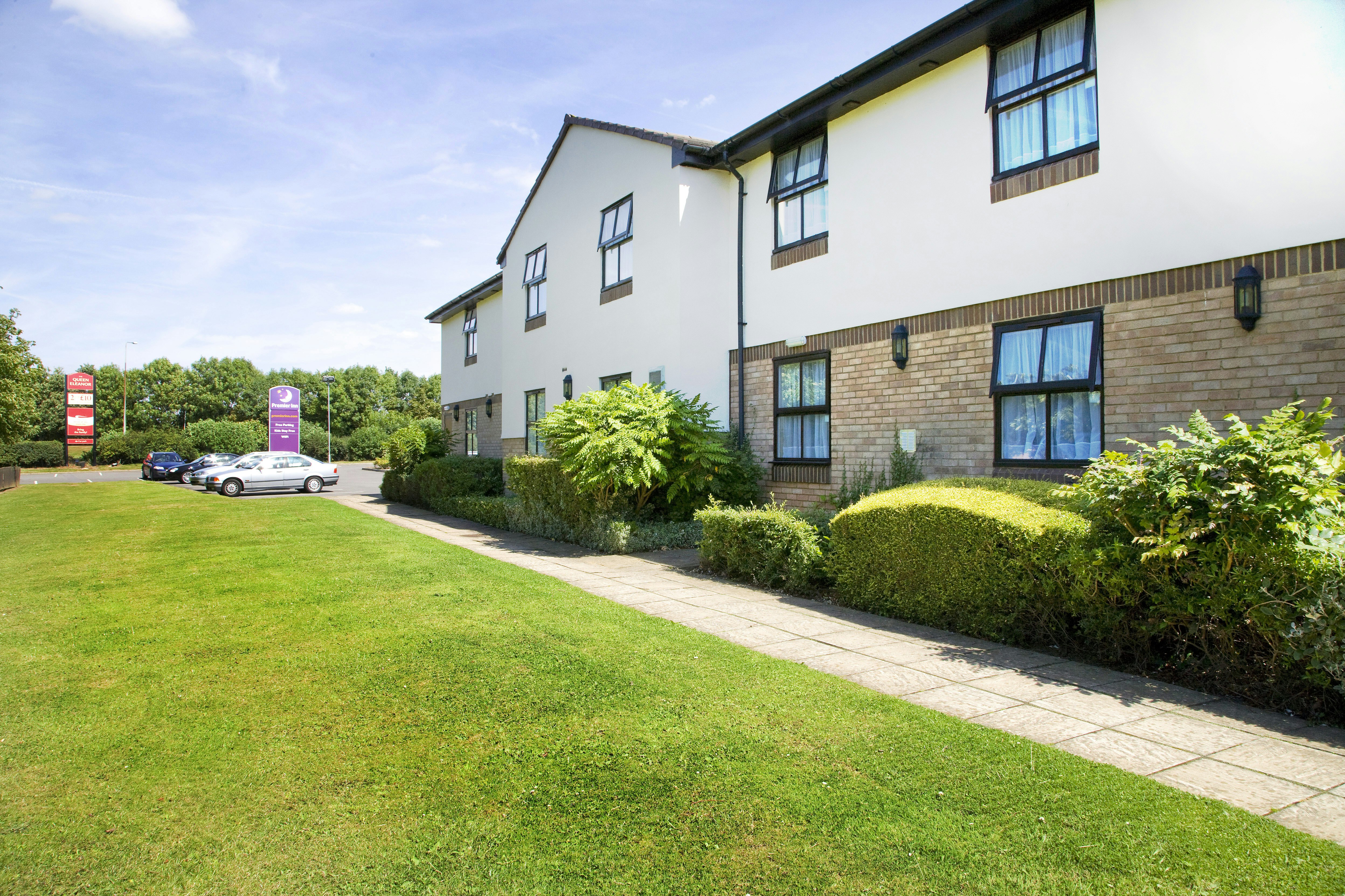 Premier Inn Northampton South (Wootton) 35/41