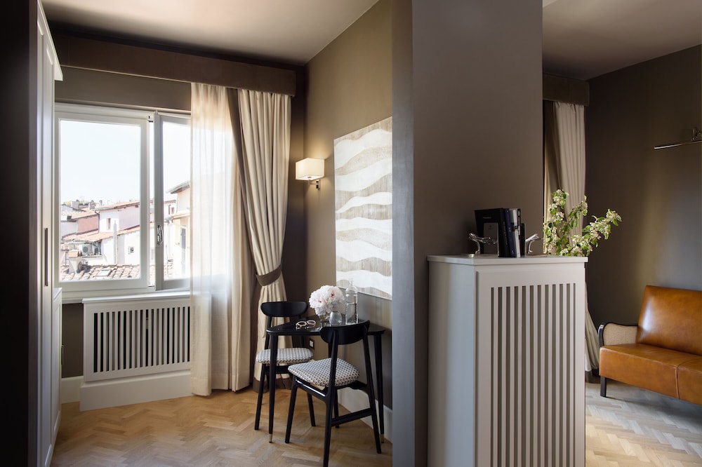 Tornabuoni Suites Collection 5/50