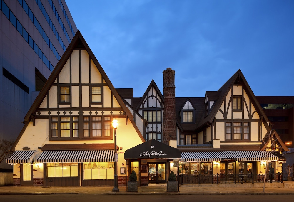 Seven Gables Inn 1/26