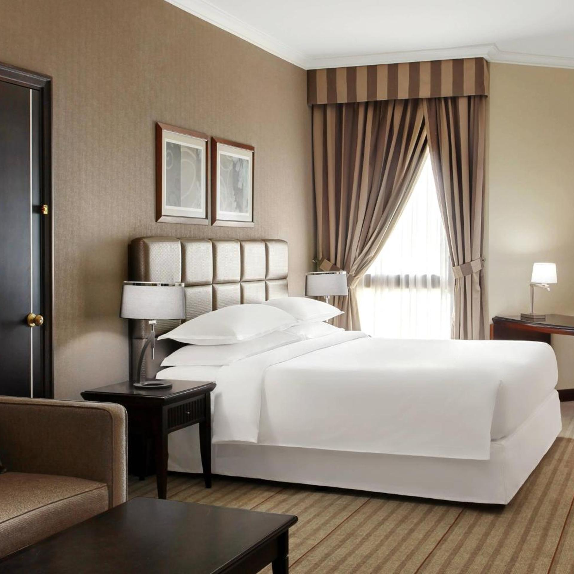 1 Bedroom, Junior Suite, King Bed, Club Lounge Access, Sheraton Riyadh Hotel And Towers 2/5