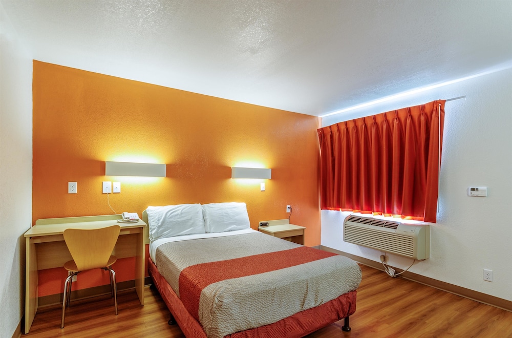 Motel6 Richland, WA - Kennewick 38/54