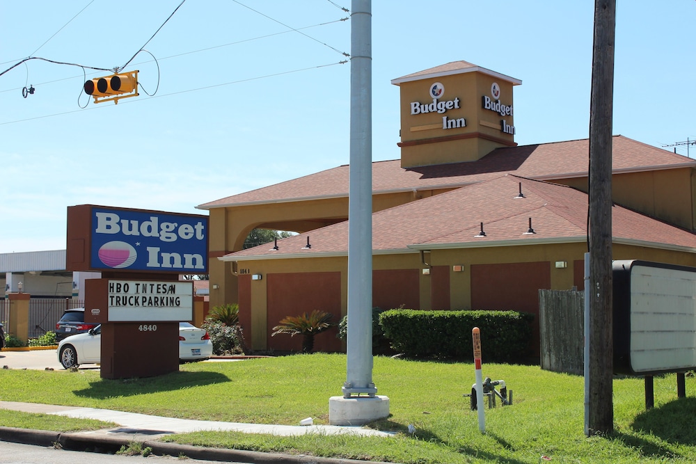 Budget Inn 4/39