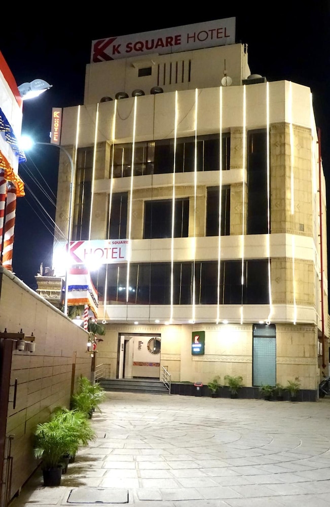 Fabhotel K-Sqaure Koyambedu 5/26