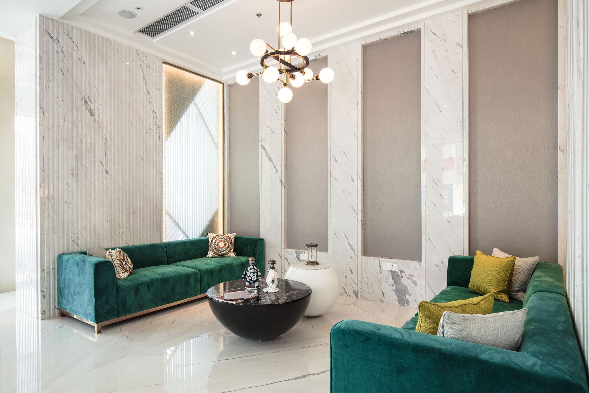 Zenith International Hotel 31/38