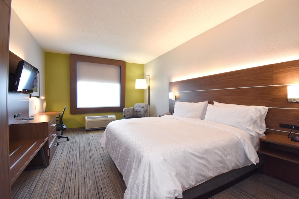 غرفة قياسية بسرير مزدوج، Holiday Inn Express Hotel And Suites Southern Pines Pinehurst Area 2/4