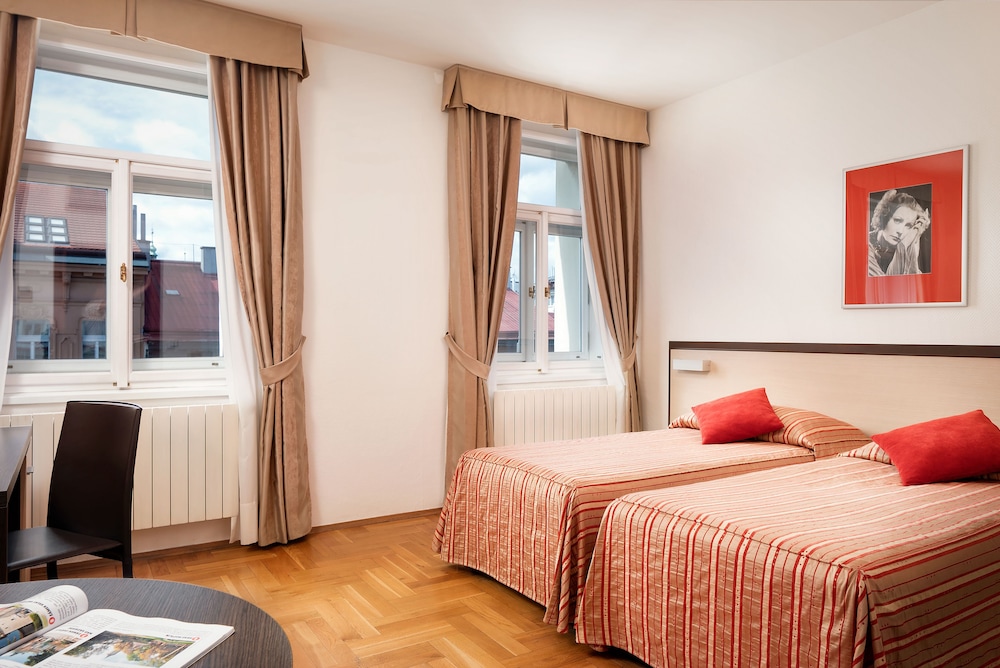 Hotel Praga 1 15/44